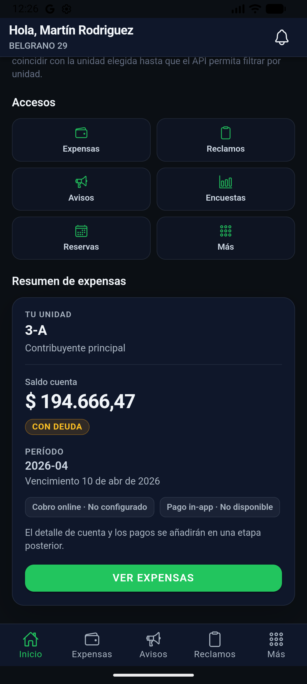 Captura de Urbian Residentes: pantalla Inicio con saludo, unidad, accesos a expensas, reclamos, avisos, encuestas, reservas y resumen de cuenta.
